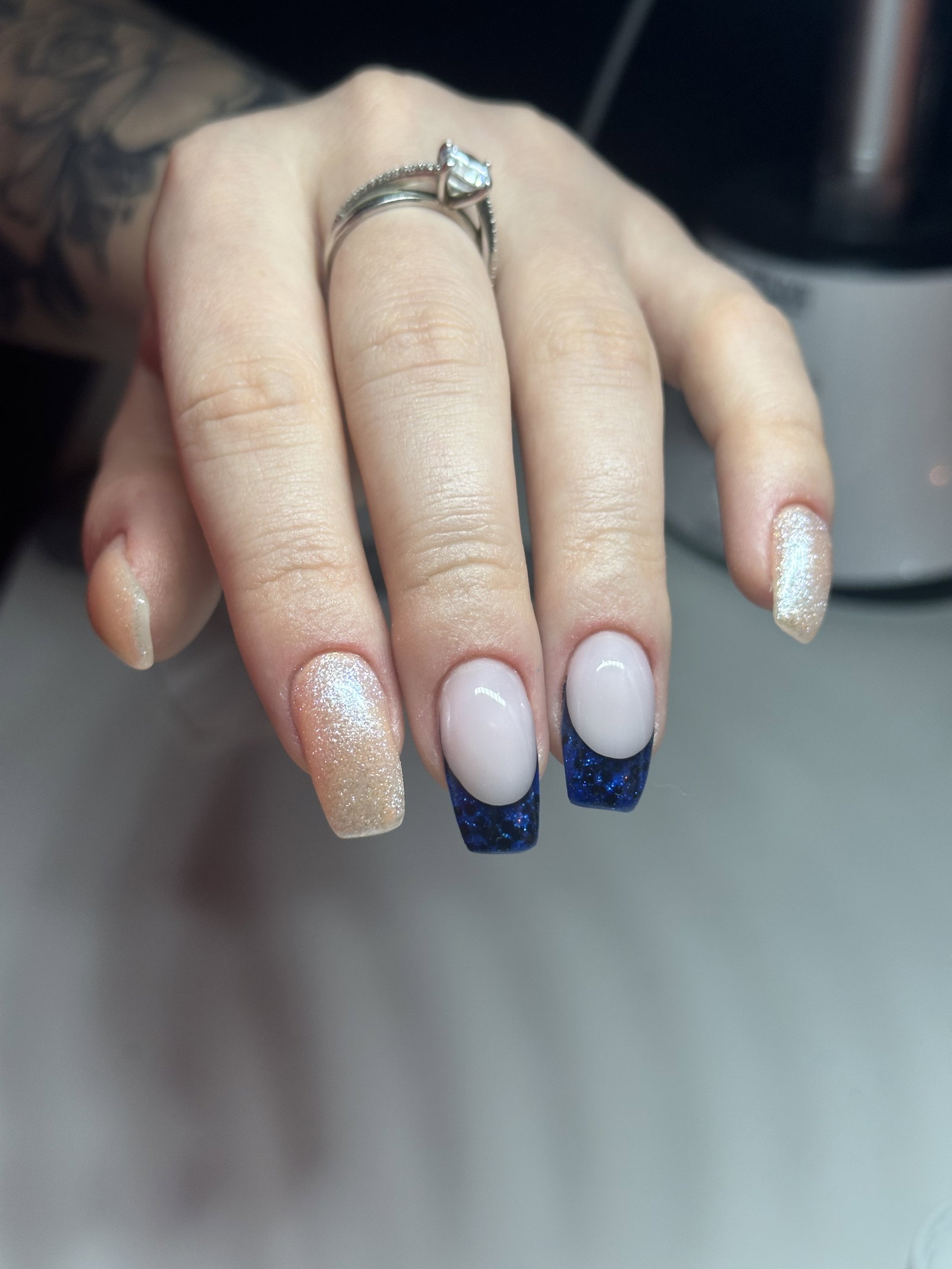 manails-01