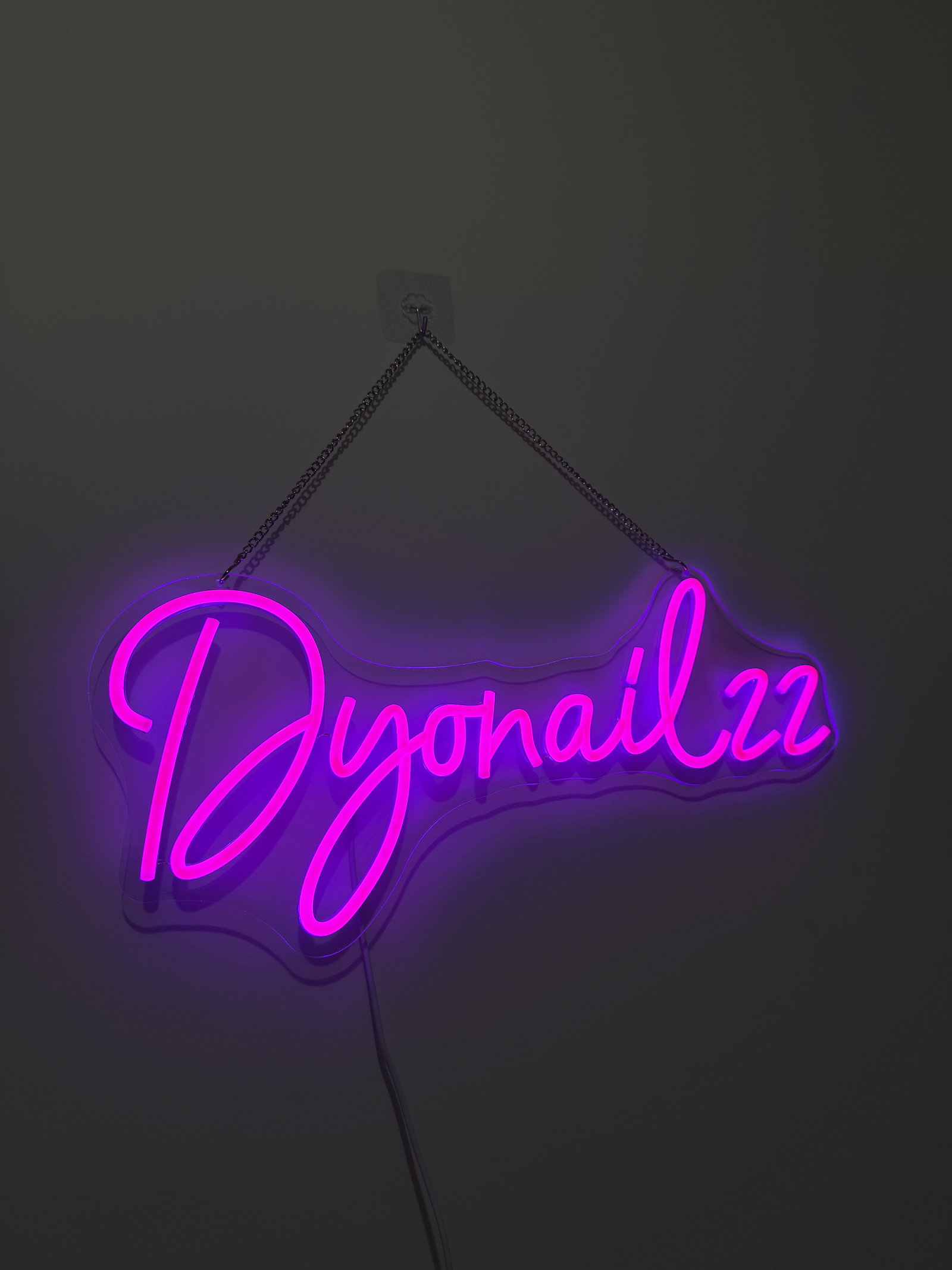 Dyonailzz