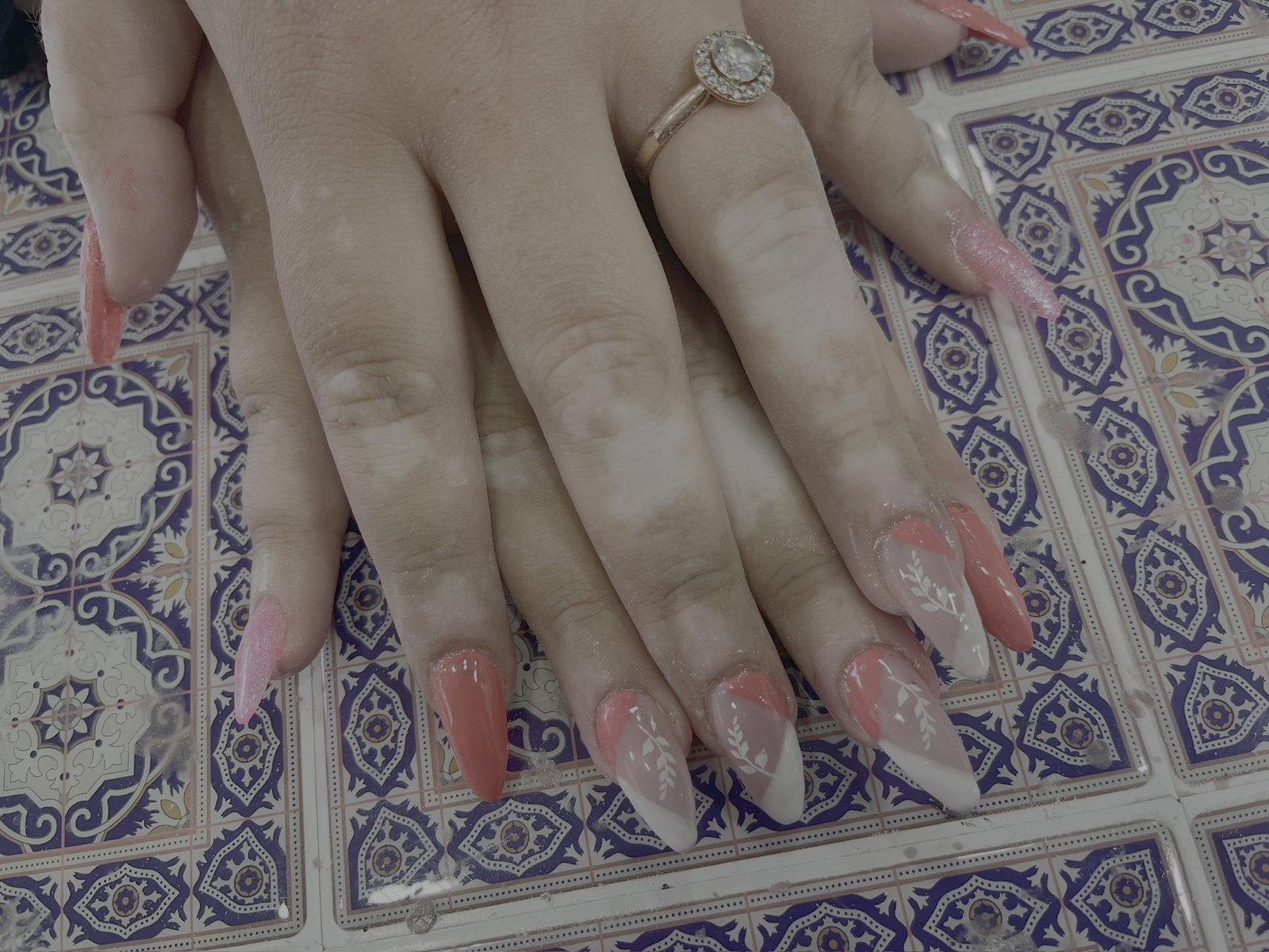 auroreetnails