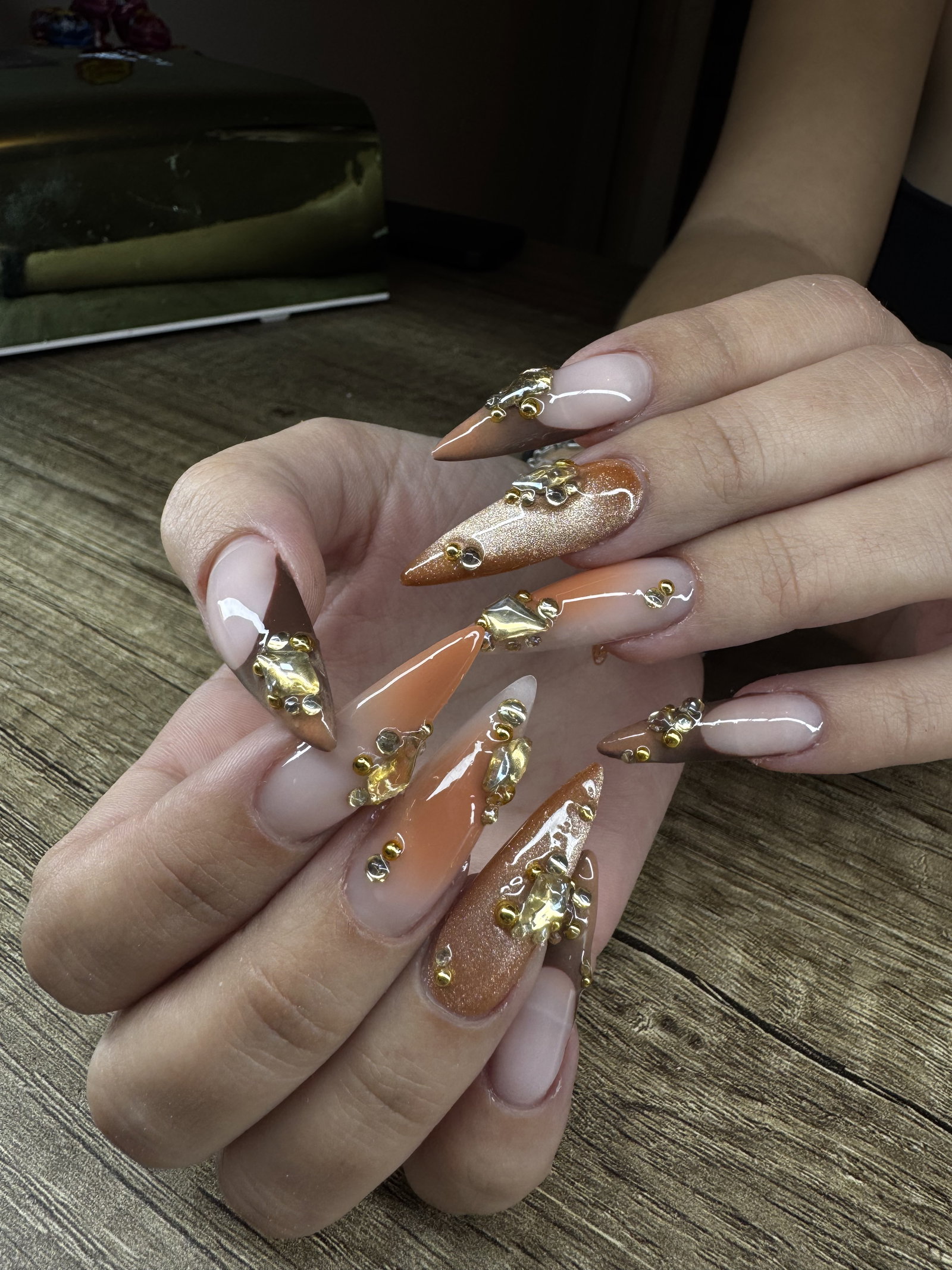 Louaanails