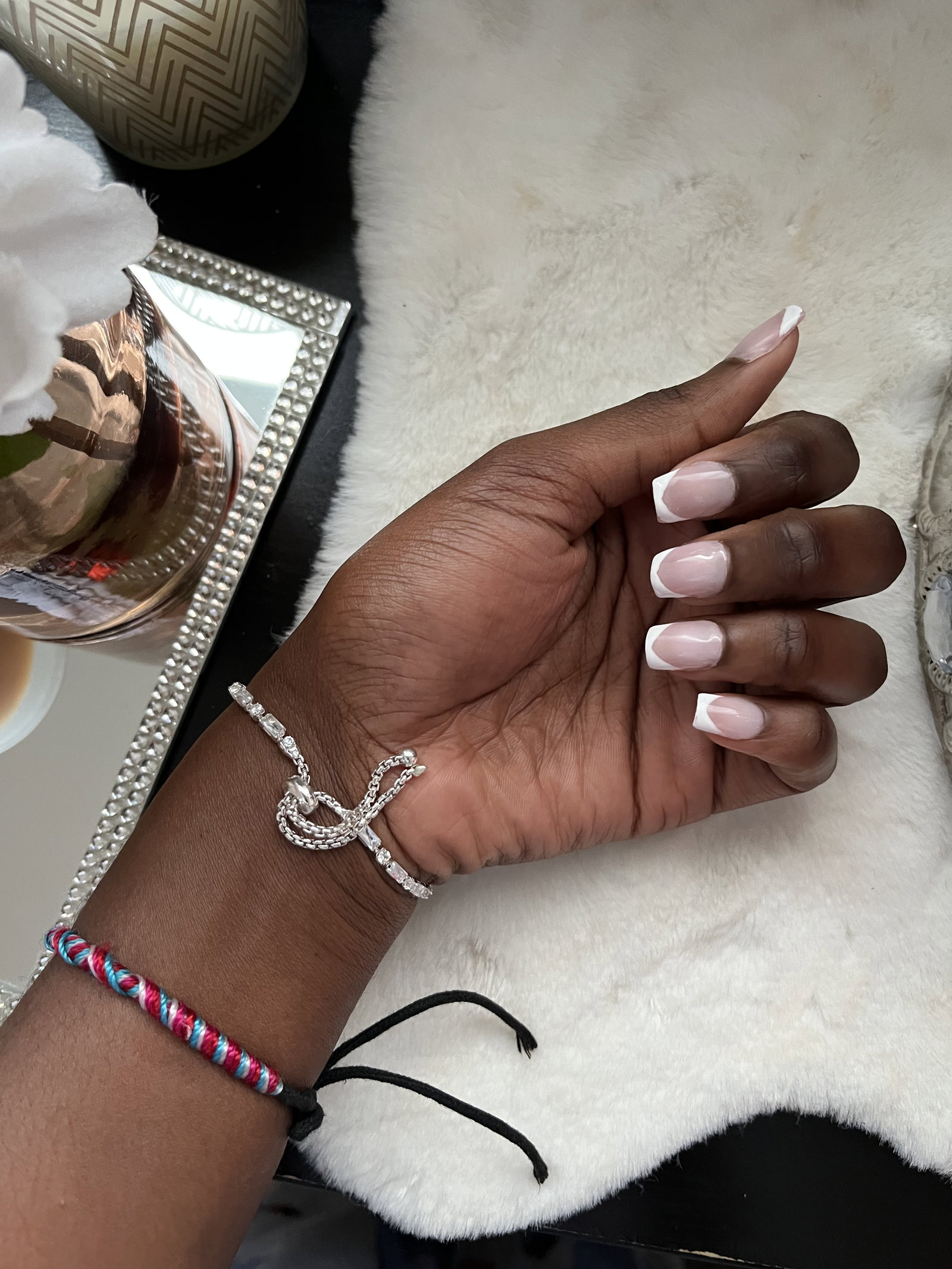 LFnails