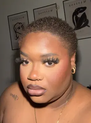 Makeupbygglo