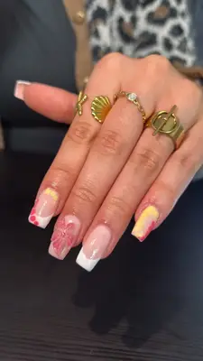 Nails by Nina