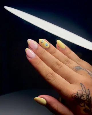 _nailsbymana_