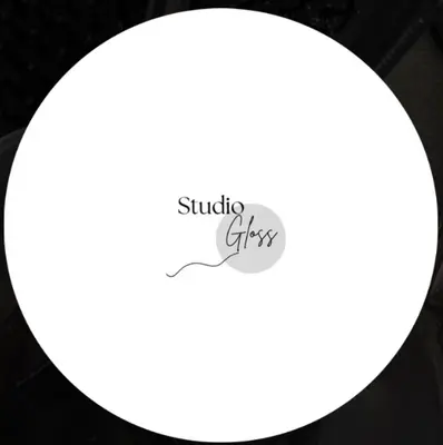 STUDIO GLOSS