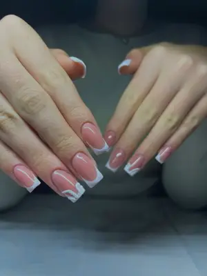 nails.lo