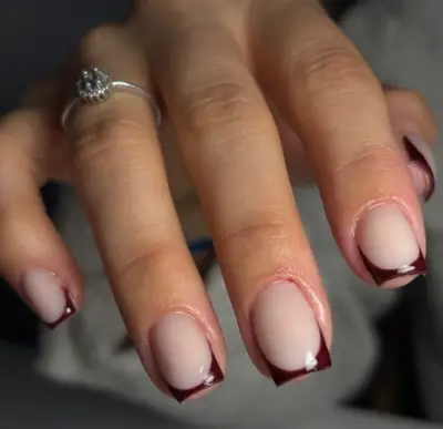 nailsfrenchv