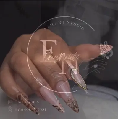 emyhnaiils