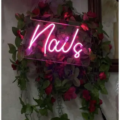 Amelie nails