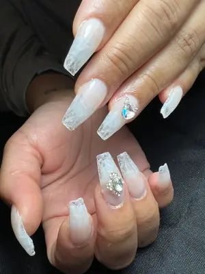 liaza_nail