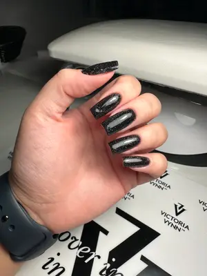Ezeckia_nails