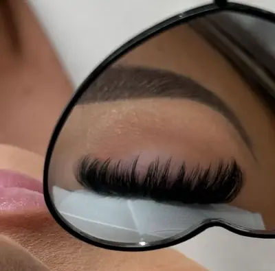 Lash’tech bym