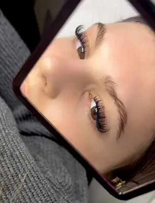 Lashesby.iid