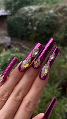 Esvi Nails