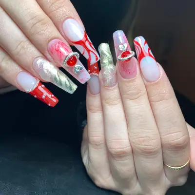 freakydollnails