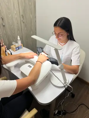 Nail’s by J