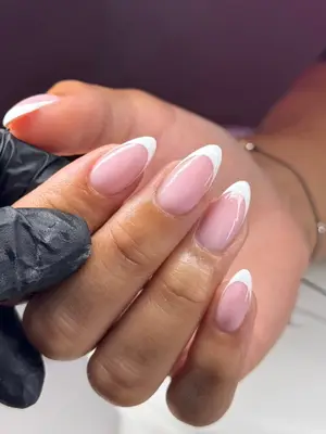 Nailzzbeautym