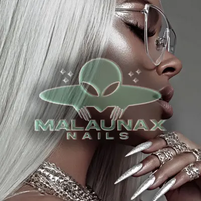 MALAUNAX NAILS