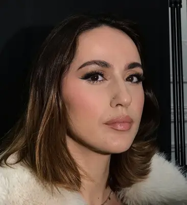 Makeupby_Nuur