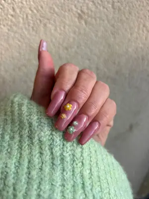 Nail_by_fanny