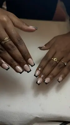 POUPI NAILS