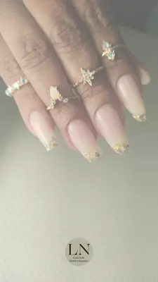lyna_nails