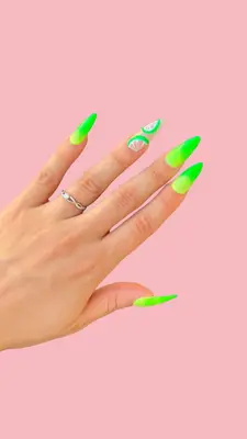 wisterianails