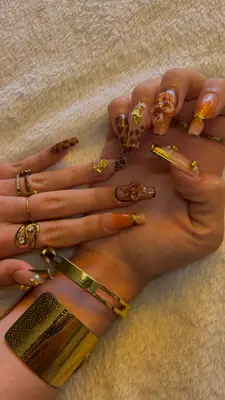 nailss_by.loree