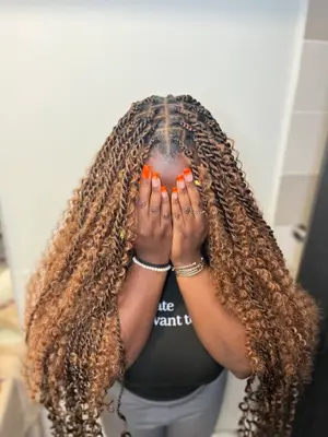 Lysa jenny hair style