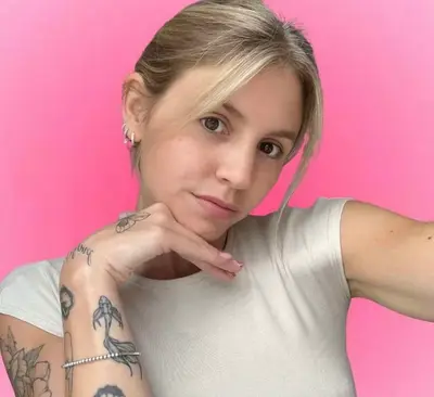 Julia Rose Fr