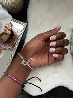 LFnails