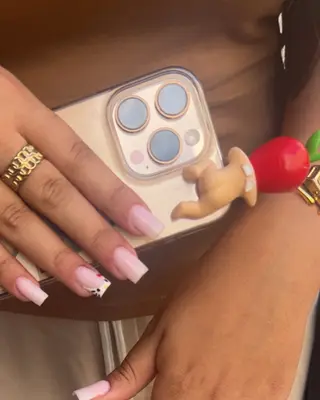 Nailsmn