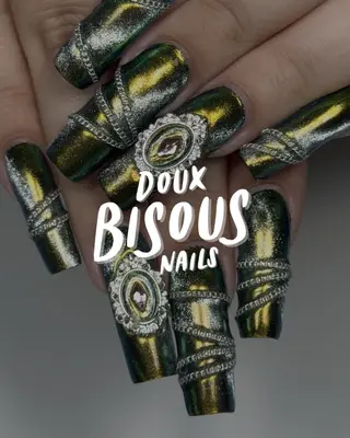 Doux Bisous Nails