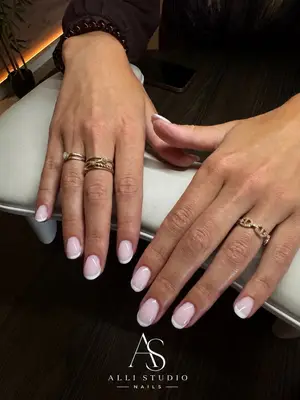 AlliStudioNails