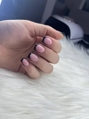 D_nails