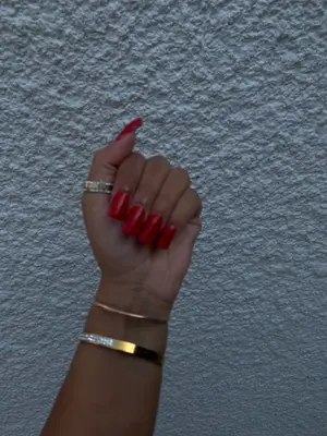 sams_nails