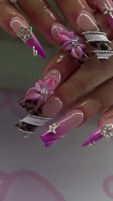 Chikovanails