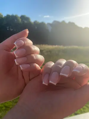 Nails by R