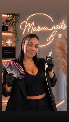 Maeva_nails