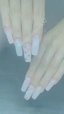 amandanaails57