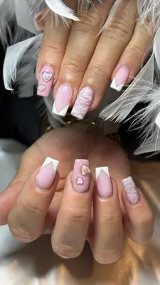 Lall_nails