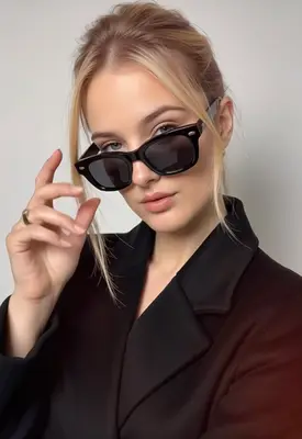 MERYKO ONGLES LUISANT