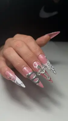 _cass_nails