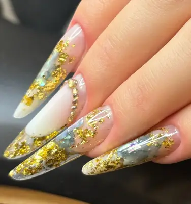 Mia nails
