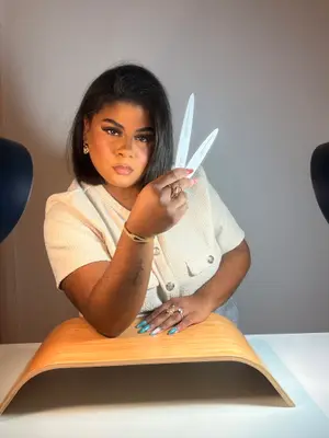 Signature L•AYA