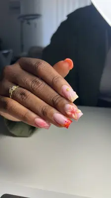 Lv_beauty_naiils