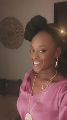 Nia