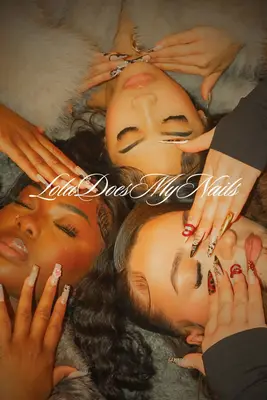 loladoesmynails