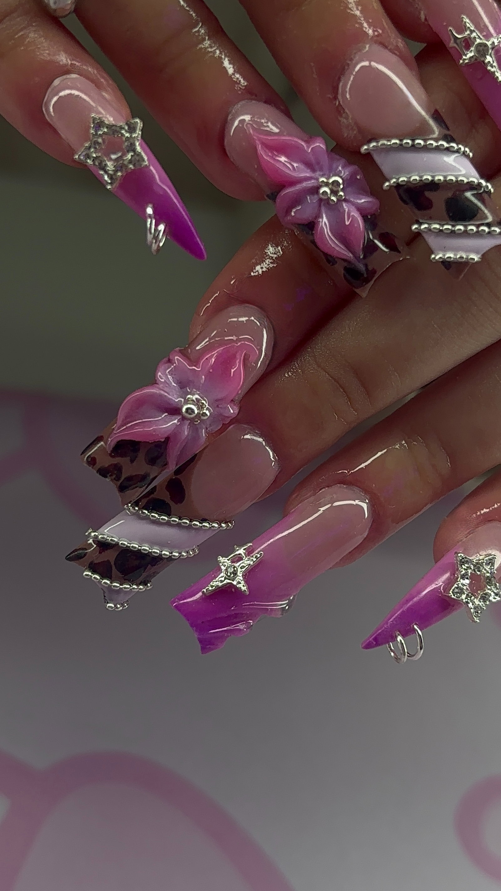 Chikovanails