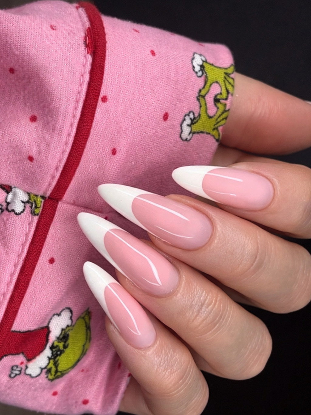 Artinails